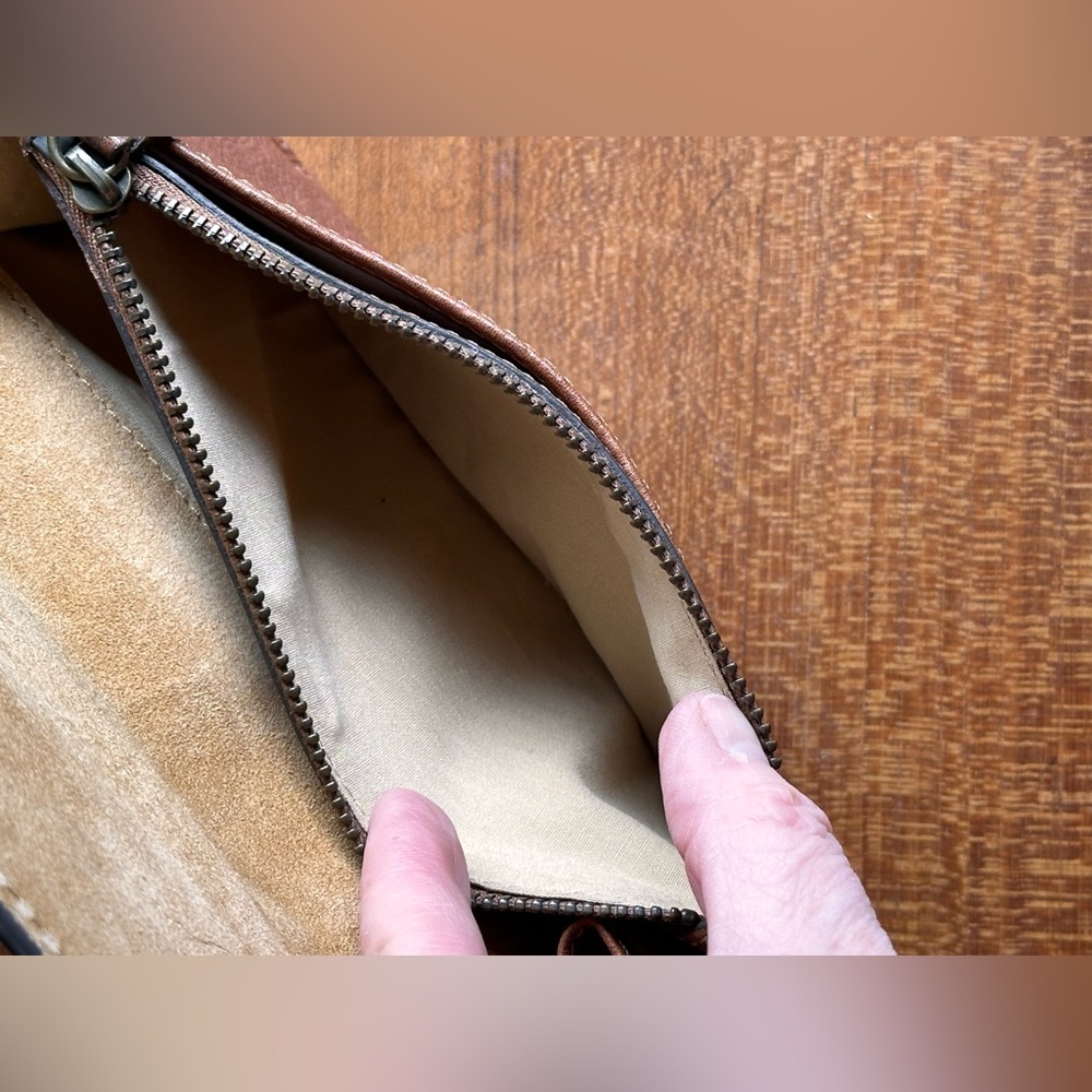 Frye Cognac Brown Leather Fold-Over Wallet - Picture 16 of 16